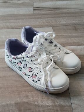 White Minnie Mouse Print Sneakers Big Girl Size 7